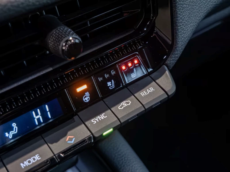 Toyota Land cruiser NEW* EXECUTIVE* LED LIGHTS* 360* , снимка 13 - Автомобили и джипове - 53391340