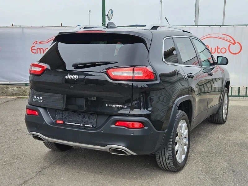 Jeep Cherokee, снимка 4 - Автомобили и джипове - 55829888