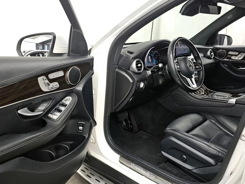 Mercedes-Benz GLC GLC300 4MATIC| 255к.с., снимка 10 - Автомобили и джипове - 56004179