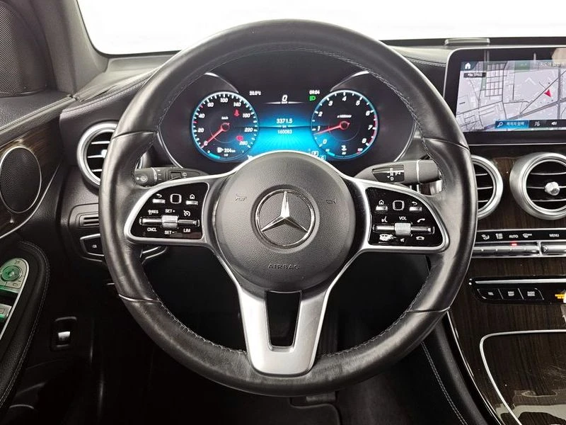 Mercedes-Benz GLC GLC300 4MATIC| 255к.с., снимка 13 - Автомобили и джипове - 56004179
