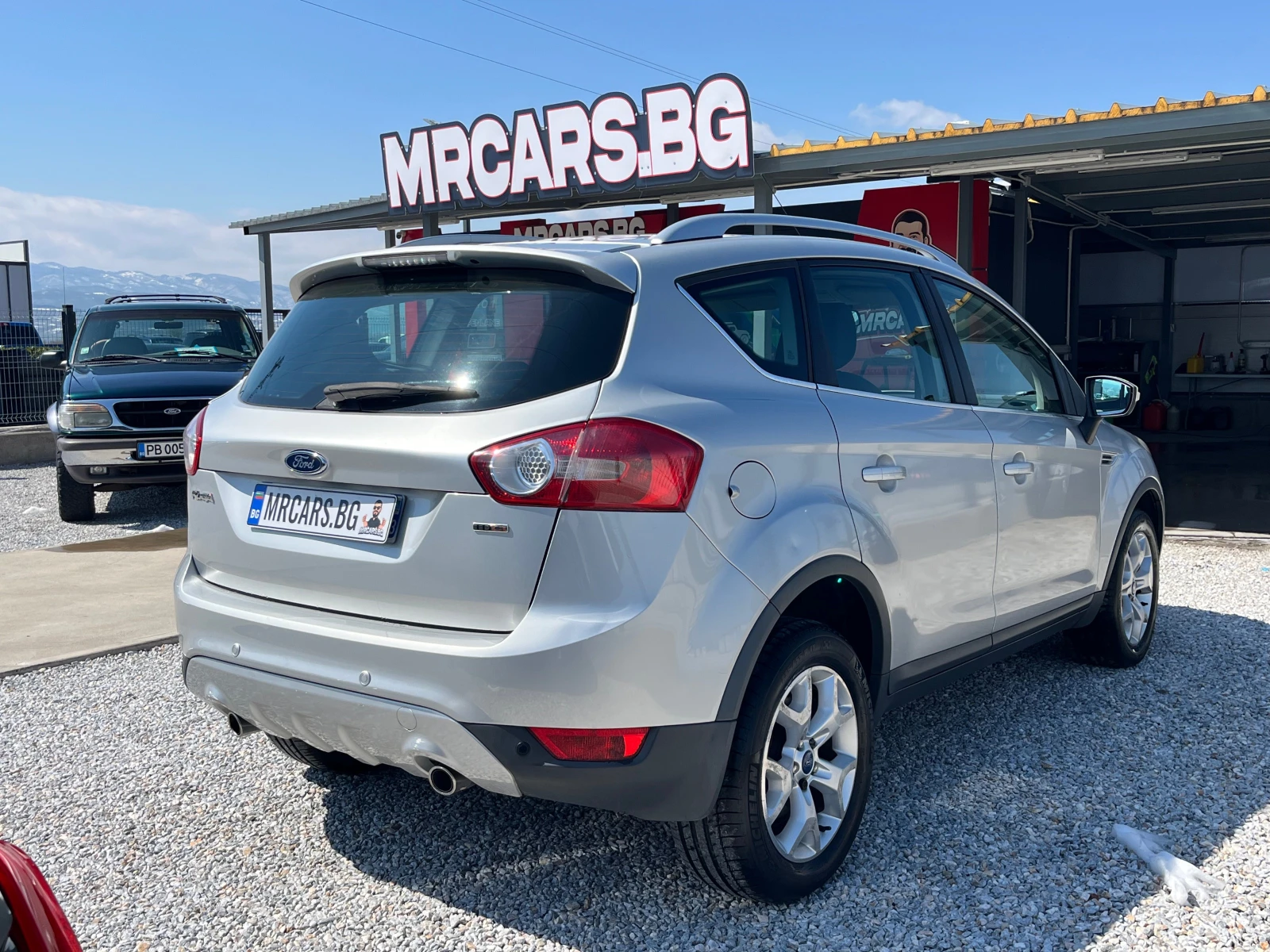 Ford Kuga 2.0 TDCi - изображение 6
