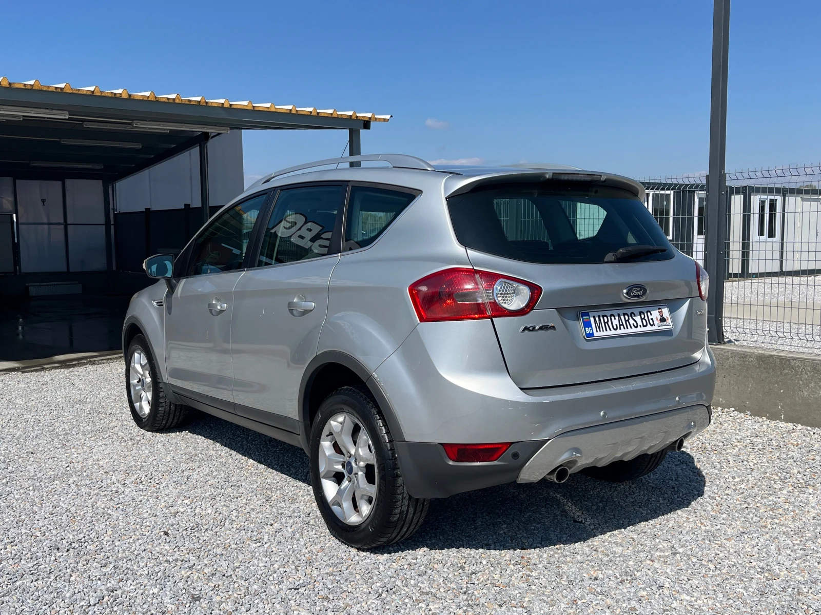 Ford Kuga 2.0 TDCi - изображение 4