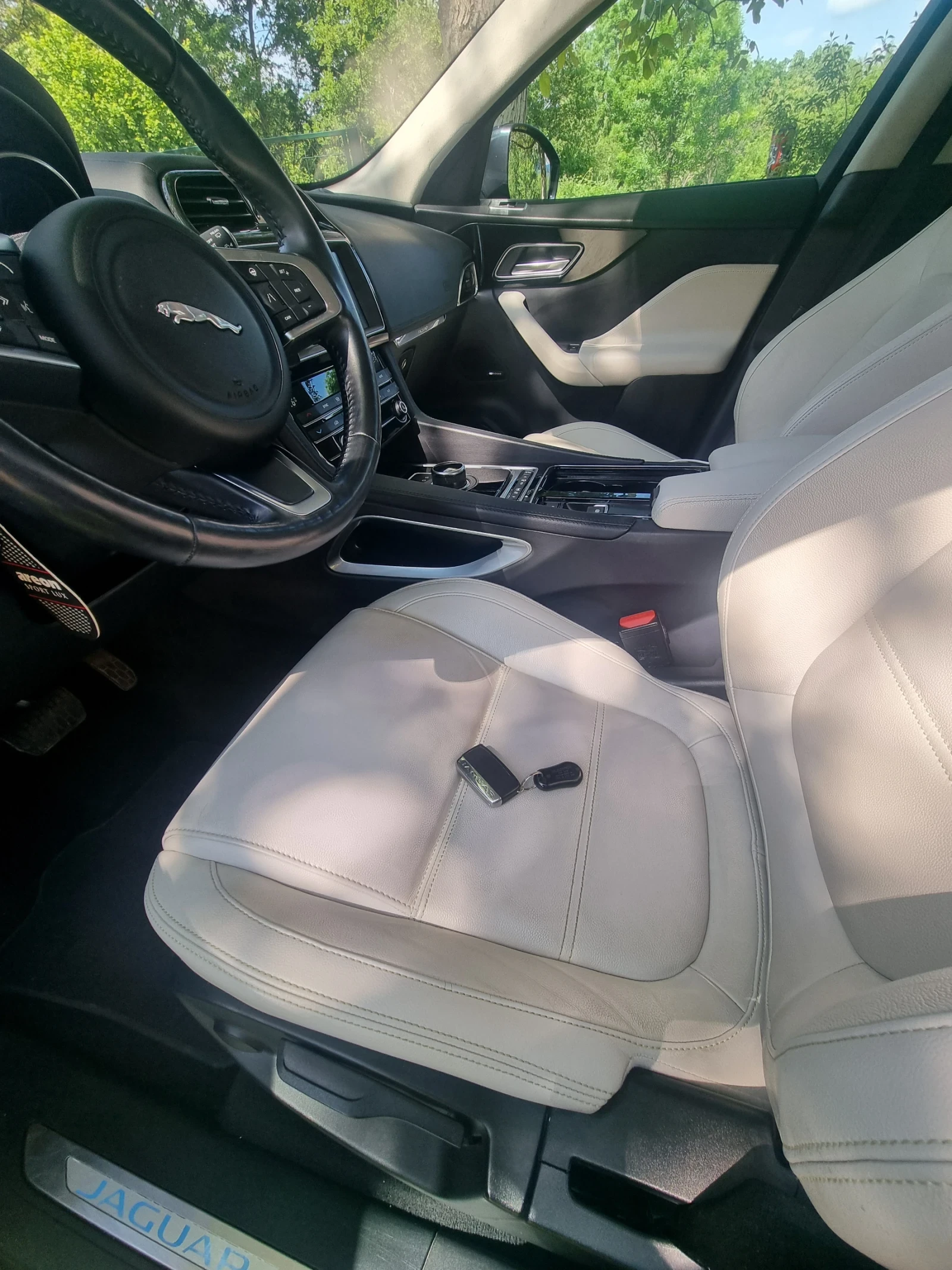 Jaguar F-PACE Jaguar F Pace SUV PRESTIGE 3.0 TD V6  - изображение 10
