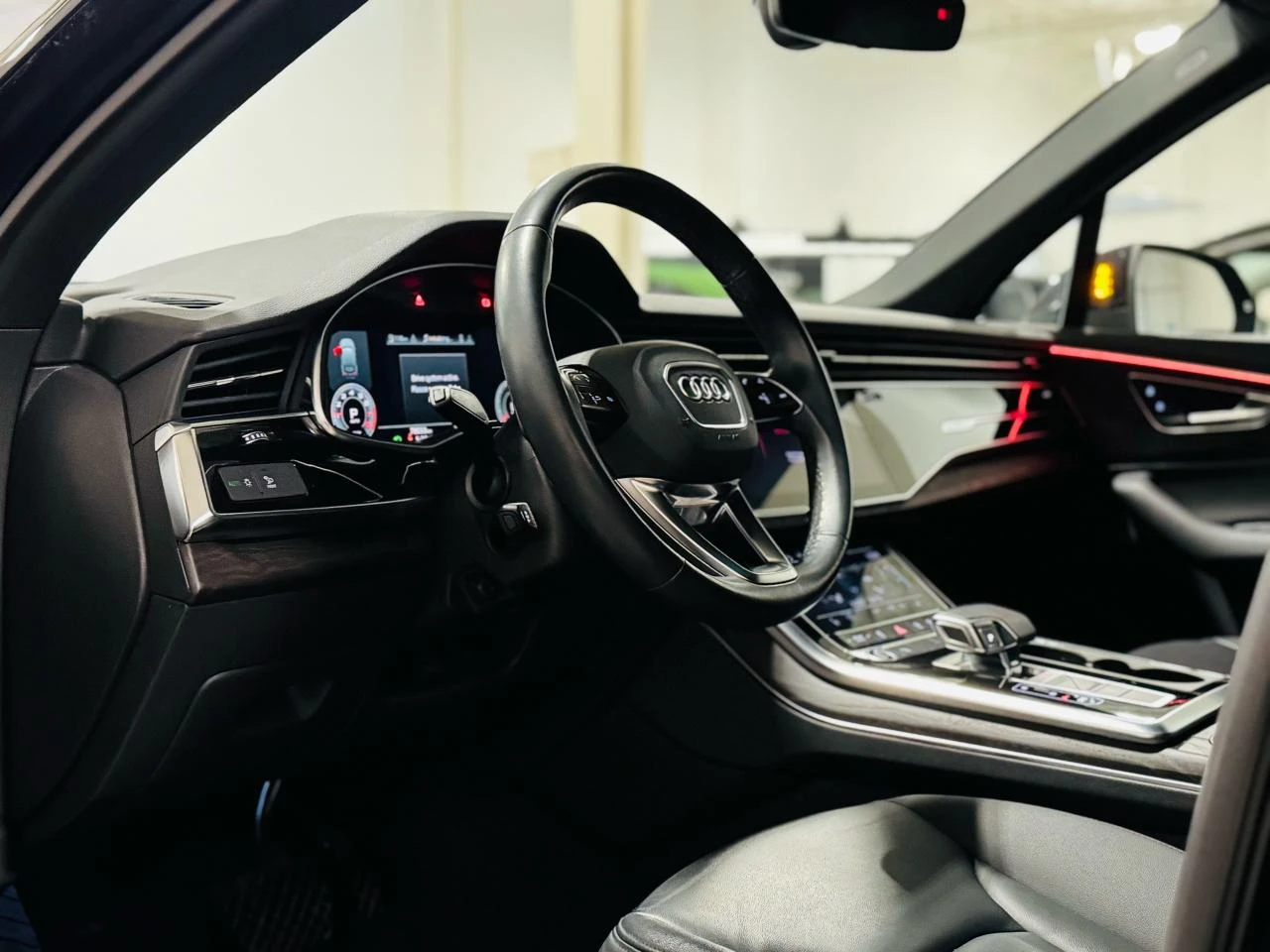 Audi Q7 55 TFSI Quattro / FACE / DIGITAL / PANO / 7 Seats - изображение 6