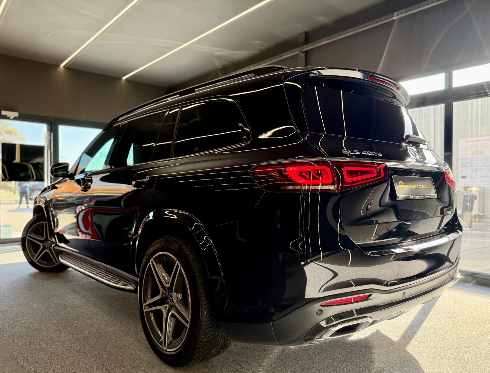 Mercedes-Benz GLS 400 d 4M* AMG* 7местен* HeadUp* Burm* Лизинг - изображение 4