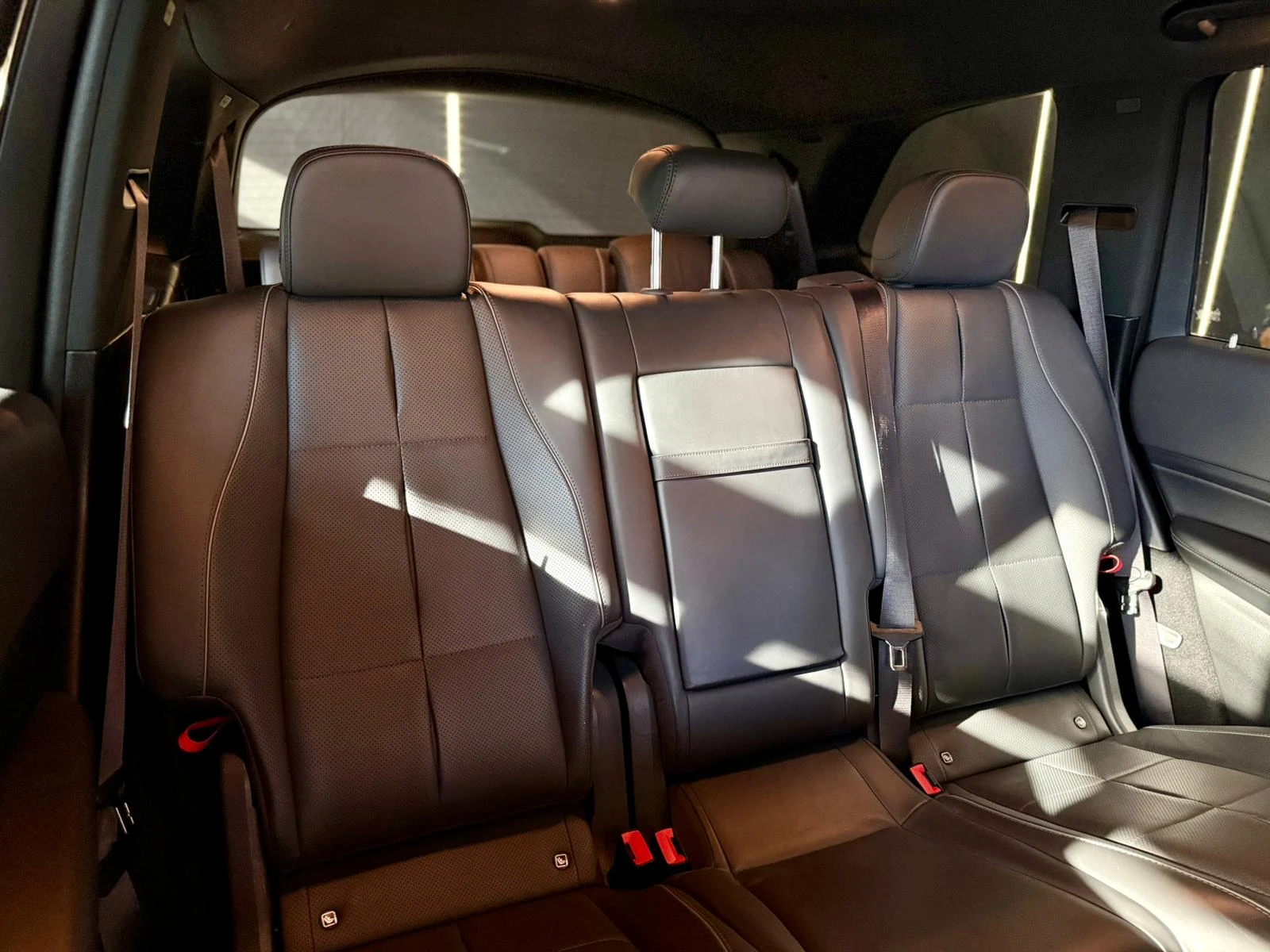 Mercedes-Benz GLS 400 d 4M* AMG* 7* HeadUp* Burm*  | Mobile.bg   16