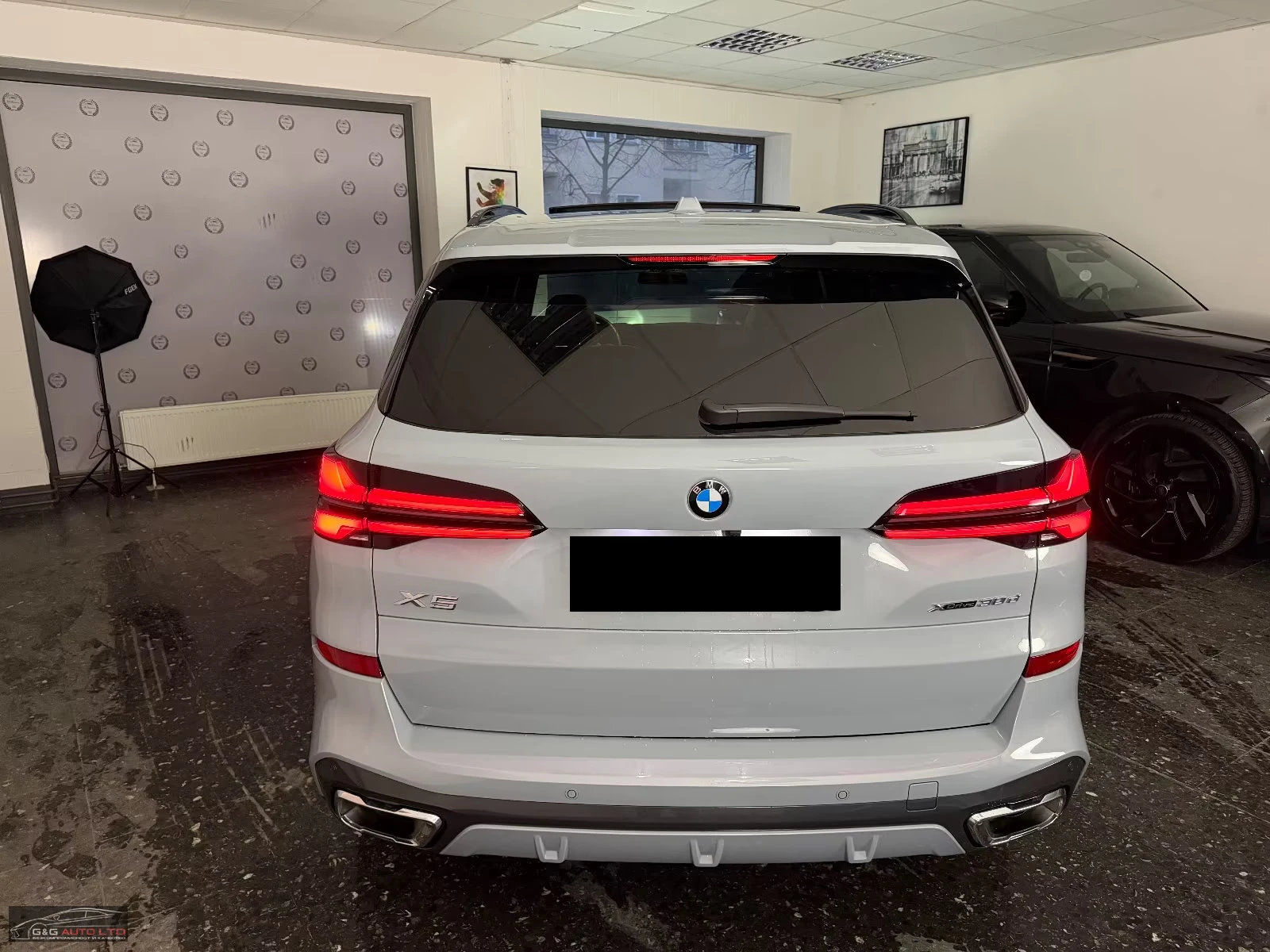 BMW X5 30d/286HP/MSPORT/CARBON/360/PANO/HUD/H&K/411z, снимка 5 - Автомобили и джипове - 54537679