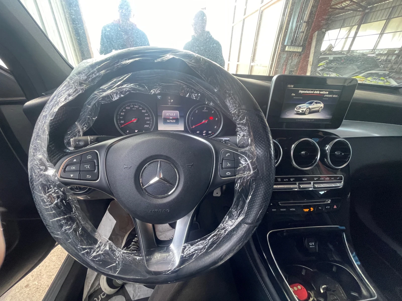 Mercedes-Benz GLC 250 4 matic, снимка 9 - Автомобили и джипове - 54599179