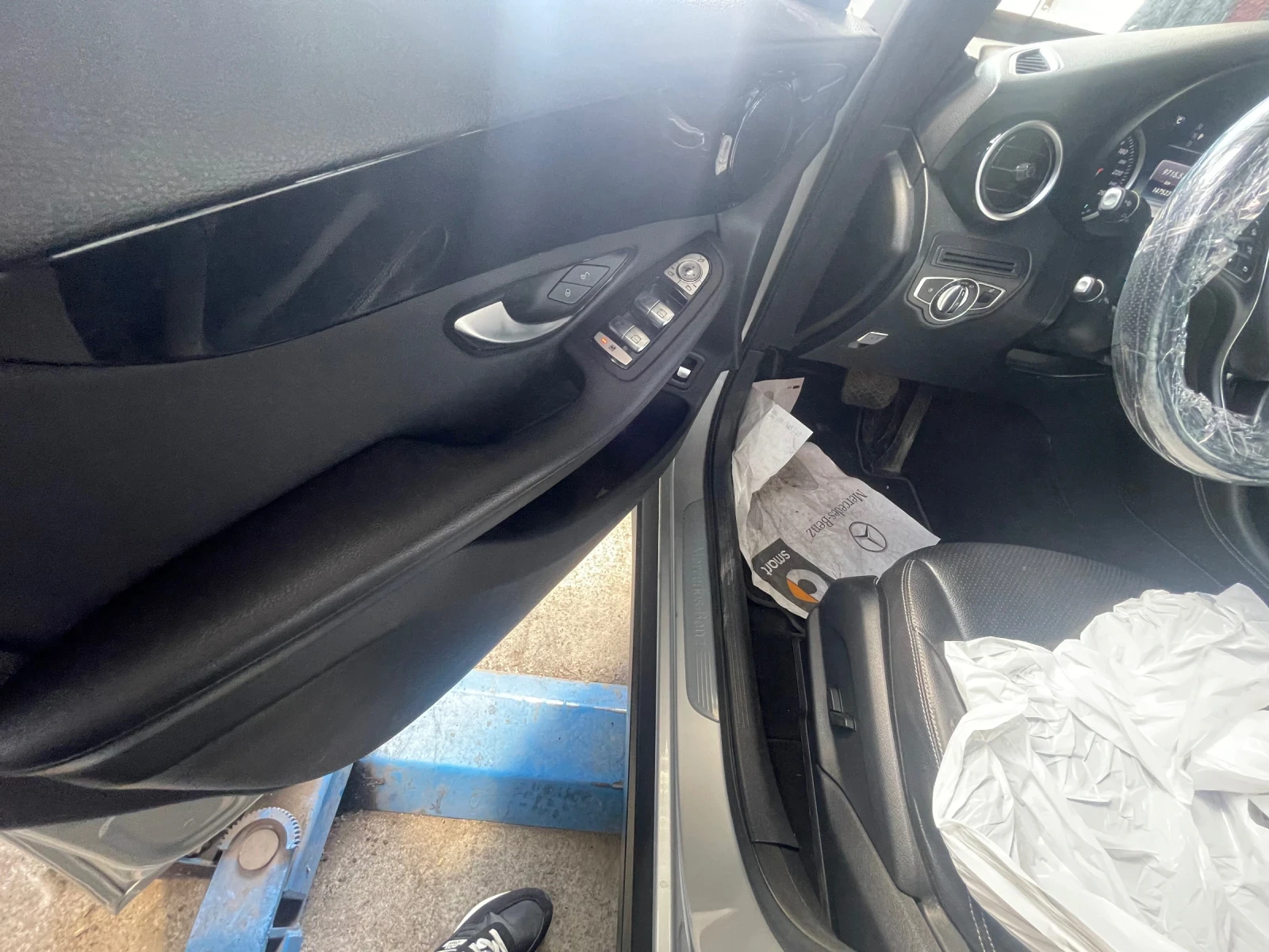 Mercedes-Benz GLC 250 4 matic, снимка 14 - Автомобили и джипове - 54599179