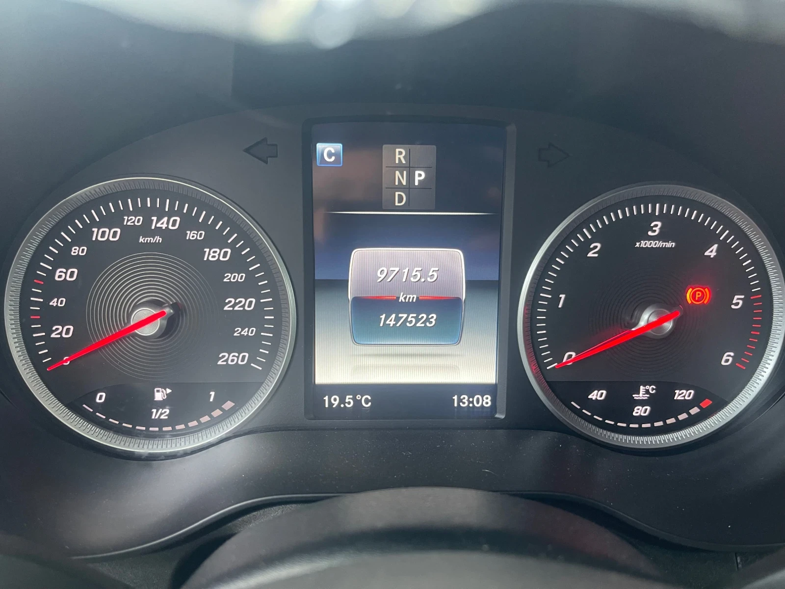 Mercedes-Benz GLC 250 4 matic, снимка 13 - Автомобили и джипове - 54599179