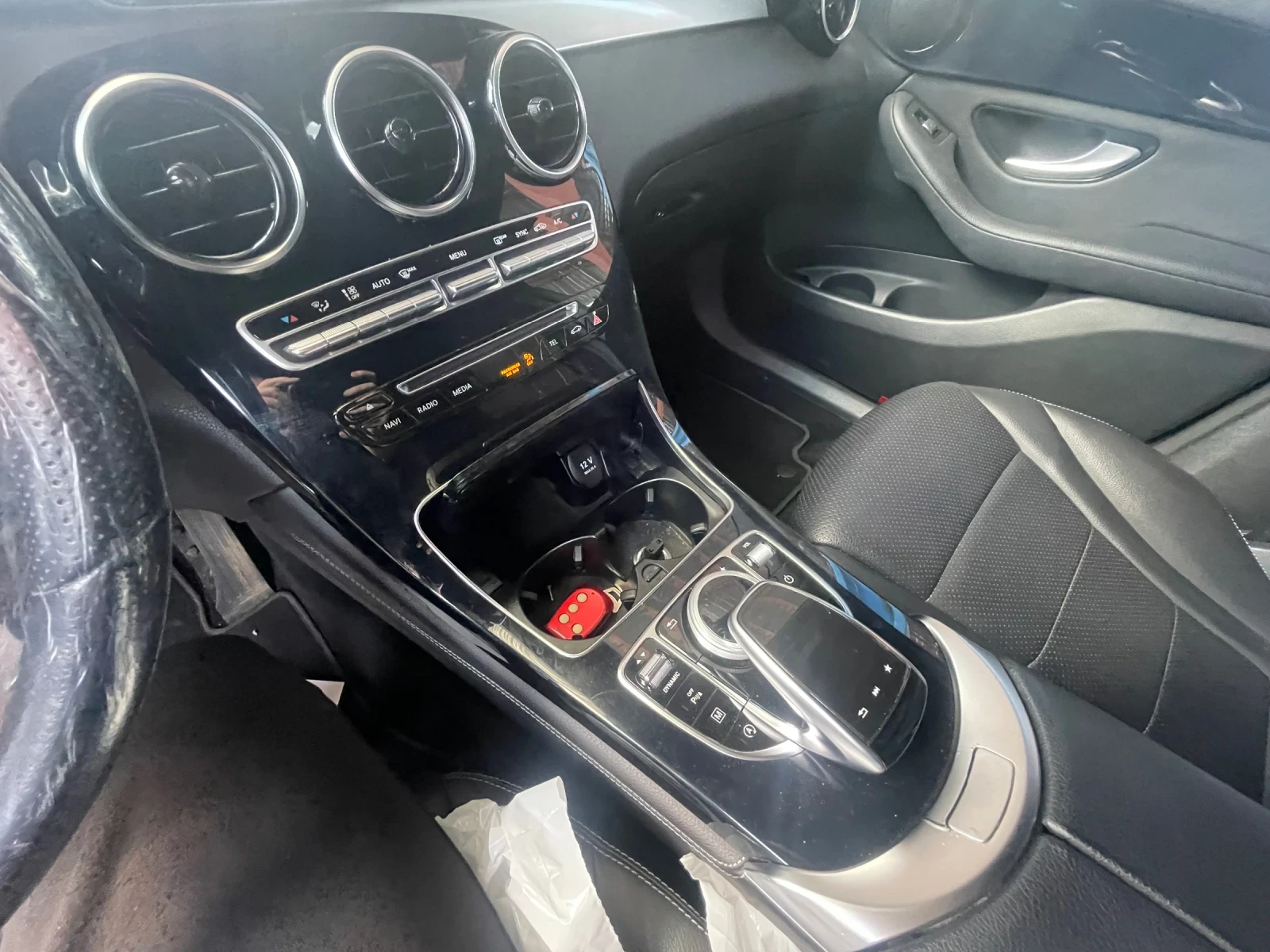 Mercedes-Benz GLC 250 4 matic, снимка 10 - Автомобили и джипове - 54599179