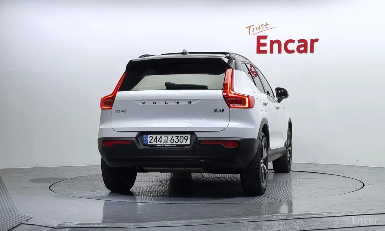 Volvo XC40 B4* R Disign* ������� ����� ���* �����* FULL*  | Mobile.bg � ����������� 4