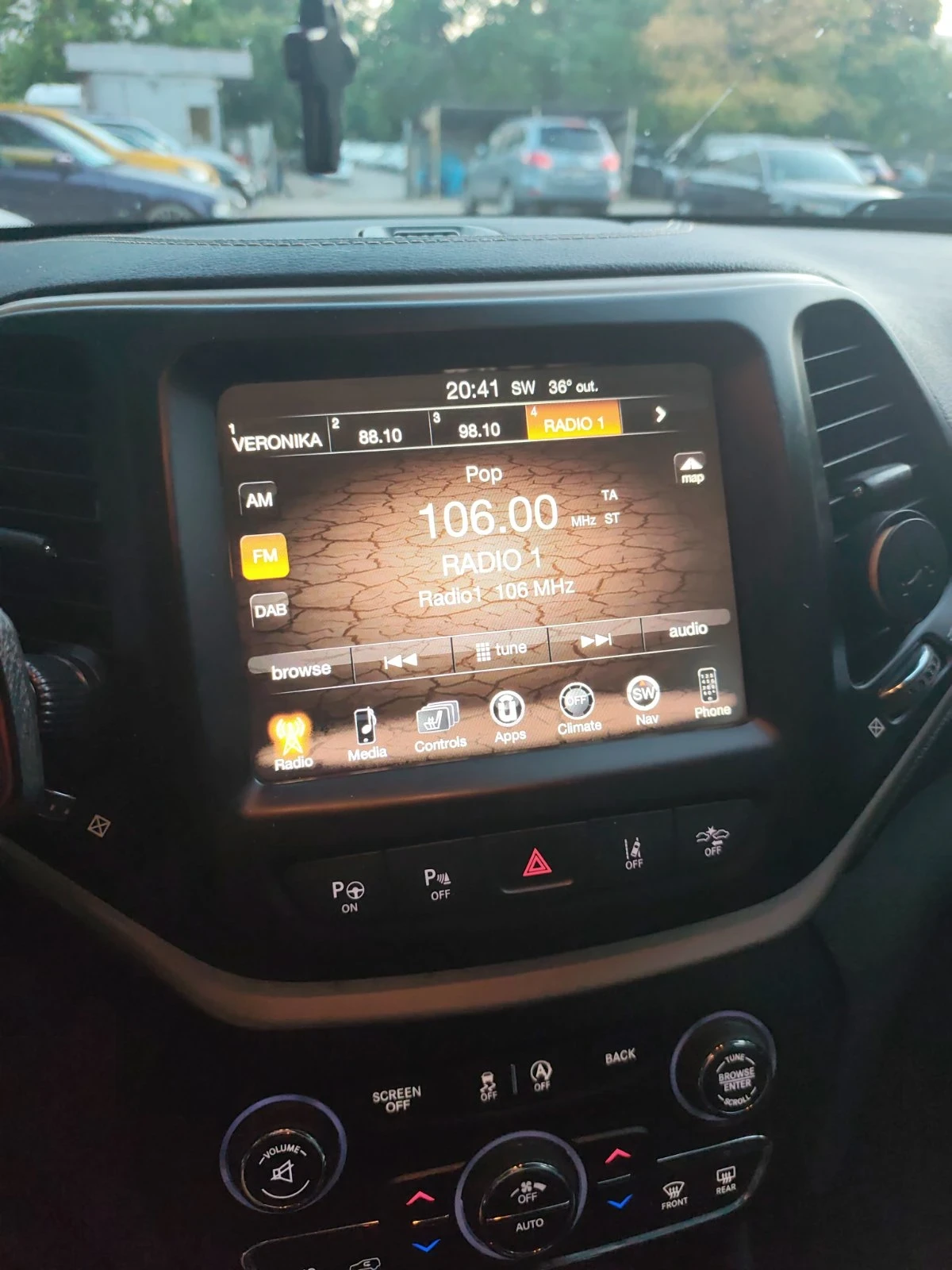Jeep Cherokee, снимка 6 - Автомобили и джипове - 55829888