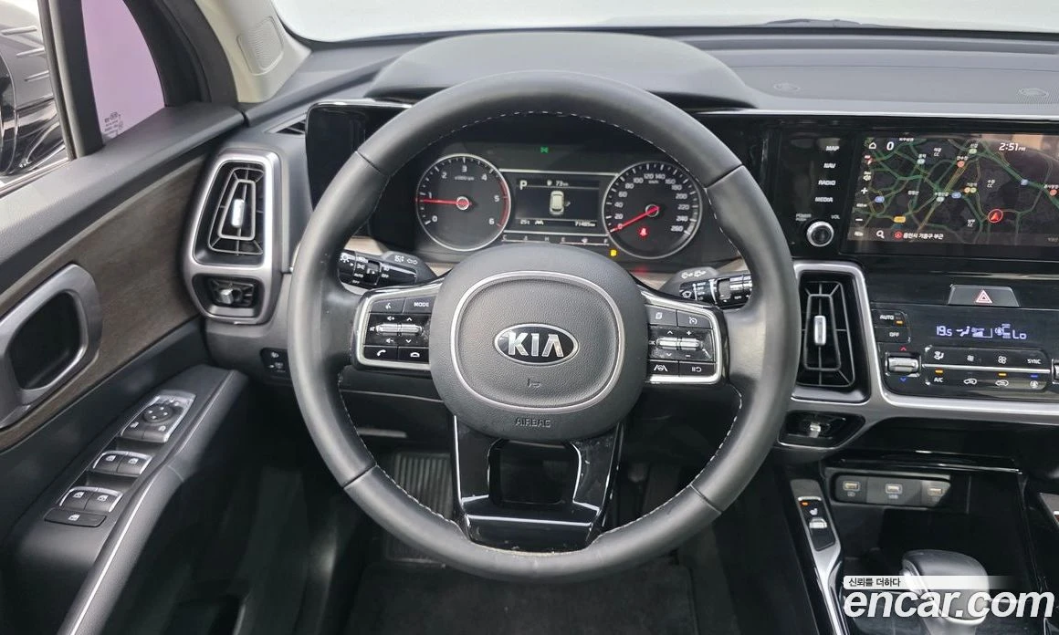 Kia Sorento Diesel 2.2 2WD Trendy, снимка 13 - Автомобили и джипове - 56155202