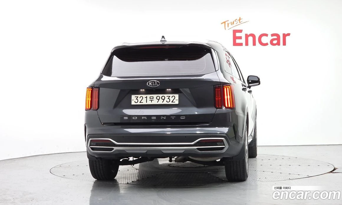 Kia Sorento Diesel 2.2 2WD Trendy, снимка 4 - Автомобили и джипове - 56155202