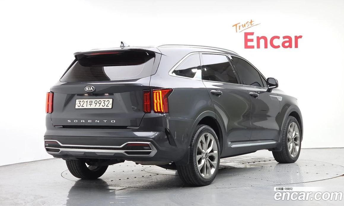 Kia Sorento Diesel 2.2 2WD Trendy, снимка 2 - Автомобили и джипове - 56155202