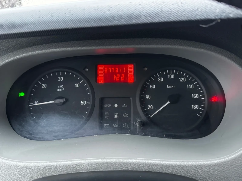 Opel Movano 2.5CDTI ИТАЛИЯ, снимка 8 - Бусове и автобуси - 52643634