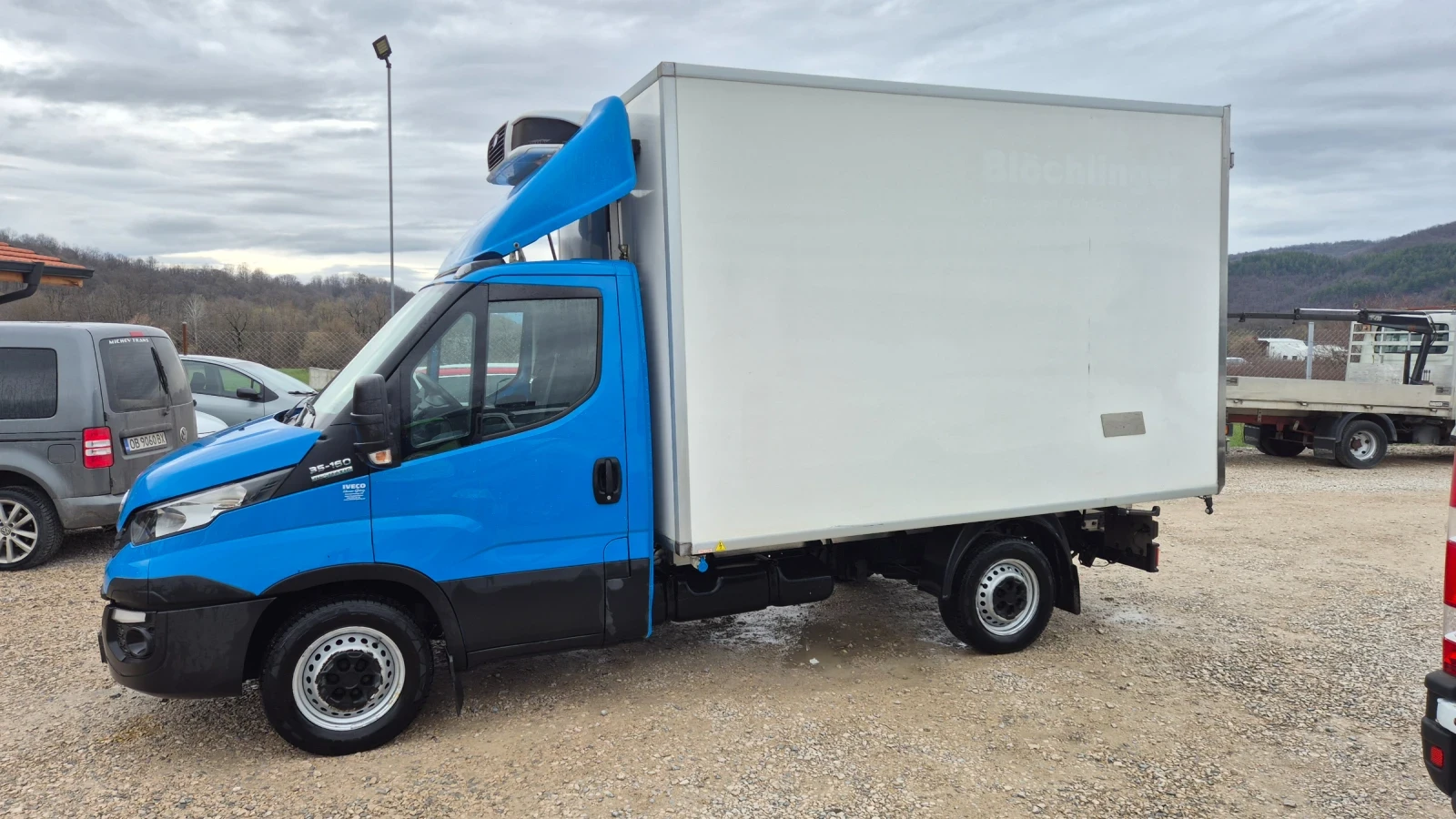 Iveco Daily 35s16* ХЛАДИЛЕН* КЛИМА* HI-MATIC* ШВЕЙЦАРИЯ* , снимка 7 - Бусове и автобуси - 53454903