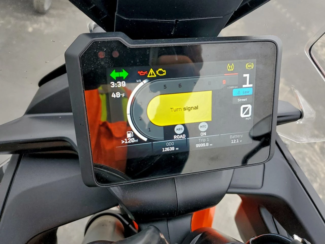 Ktm Adventure 890R - изображение 7