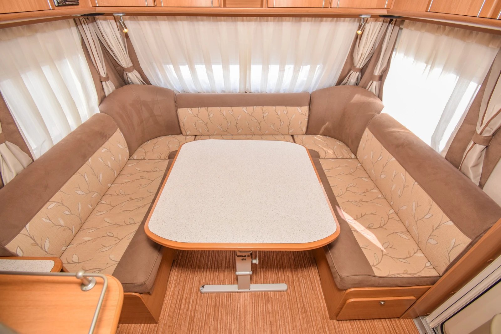 Каравана Adria Classica 743 UP Scandinavion/Alde/Форселт/Мувър, снимка 7 - Каравани и кемпери - 55065627