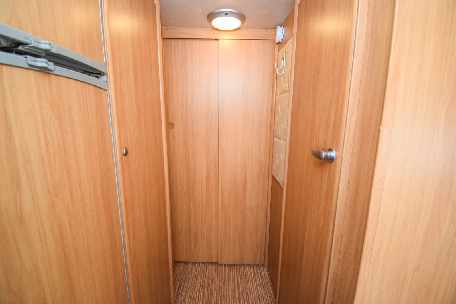 Каравана Adria Classica 743 UP Scandinavion/Alde/Форселт/Мувър, снимка 11 - Каравани и кемпери - 55065627