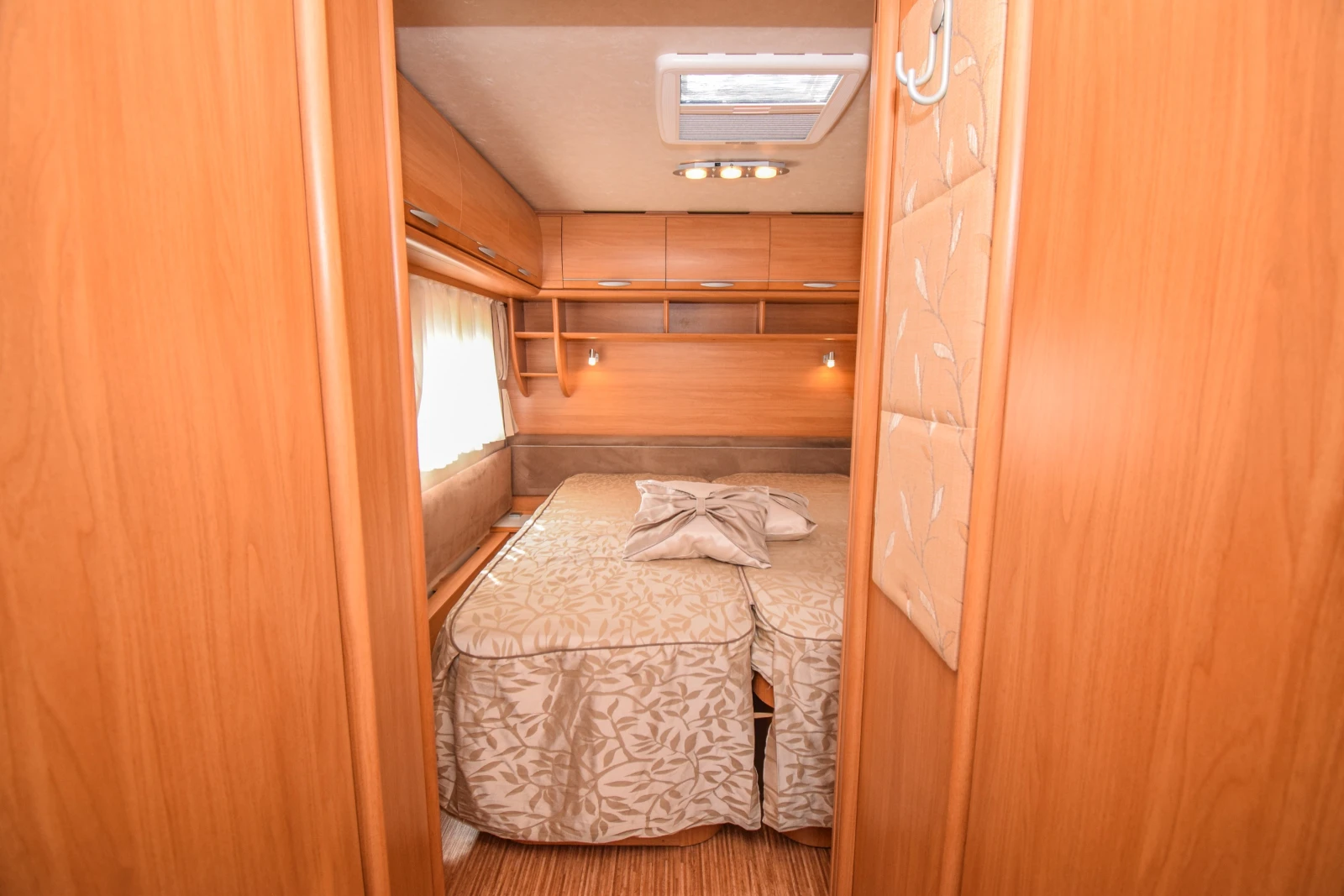Каравана Adria Classica 743 UP Scandinavion/Alde/Форселт/Мувър, снимка 14 - Каравани и кемпери - 55065627