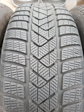 Гуми Зимни 225/60R18, снимка 1