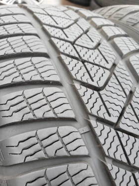 Гуми Зимни 225/60R18, снимка 2