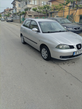 Seat Ibiza 1.4 , снимка 4 - Автомобили и джипове - 45305933