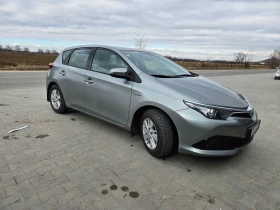 Toyota Auris 1.8 CVT HSD Terra, снимка 1