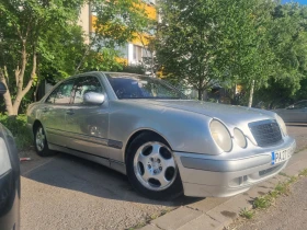     Mercedes-Benz E 320 Avangarde