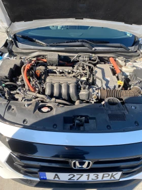 Honda Insight Touring, снимка 15