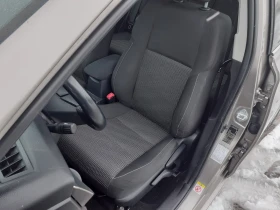 Toyota Auris 1.4 D4D NAVI KAMERA PREMIUM - 7650 € / 14962.10 лв. - 45671515 8