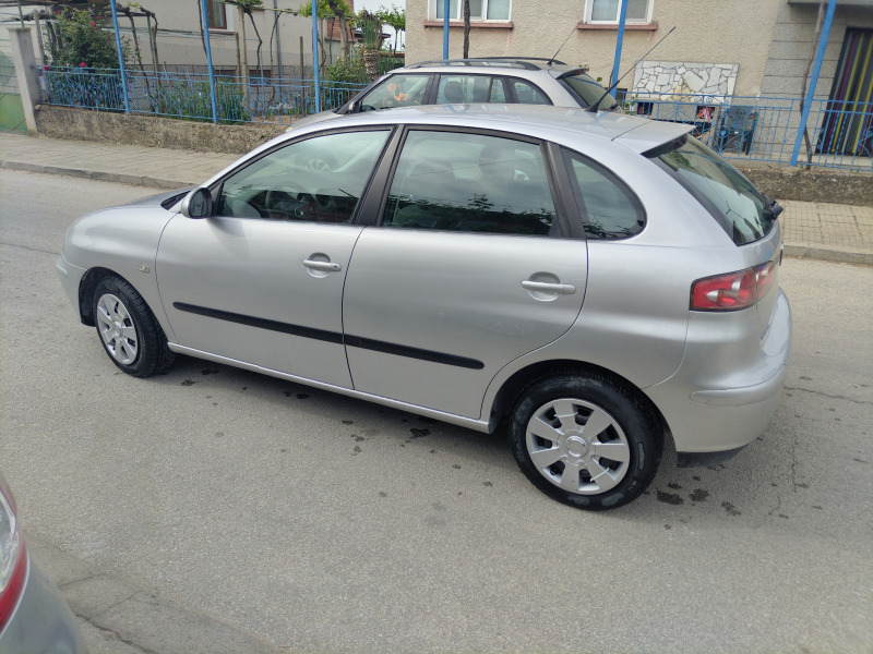 Seat Ibiza 1.4 , снимка 7 - Автомобили и джипове - 45305933