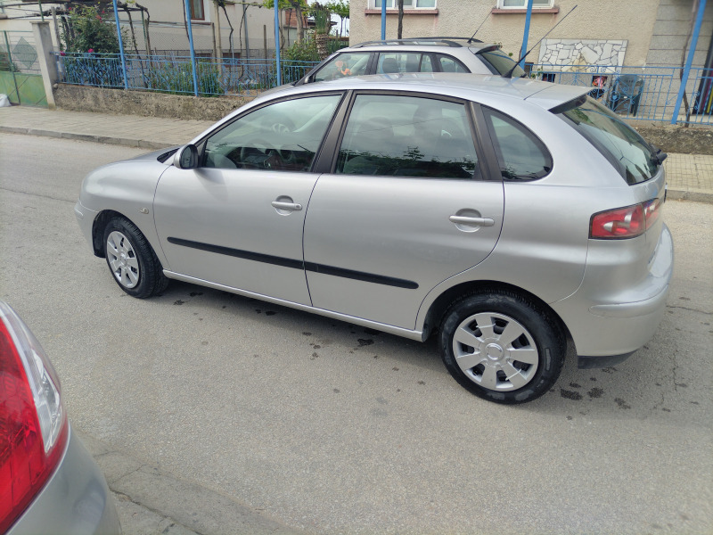 Seat Ibiza 1.4 , снимка 9 - Автомобили и джипове - 45305933