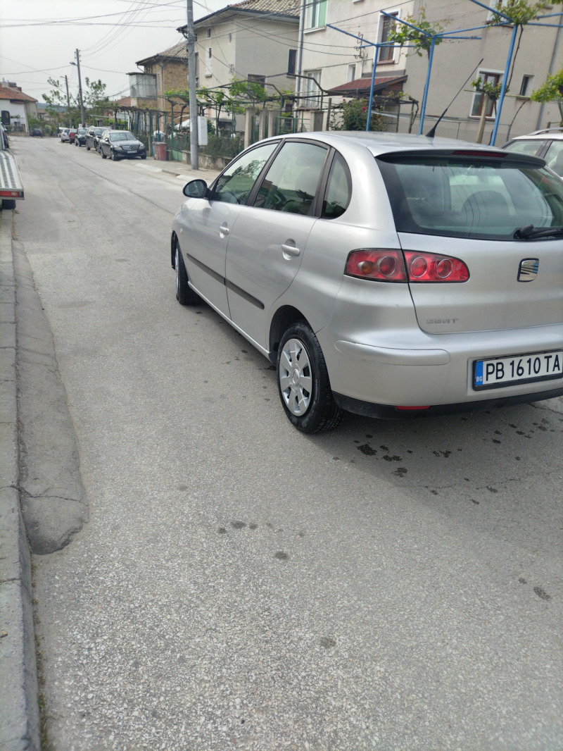 Seat Ibiza 1.4 , снимка 11 - Автомобили и джипове - 45305933