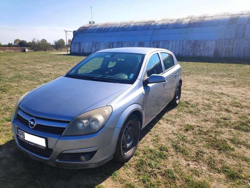 Opel Astra, снимка 1 - Автомобили и джипове - 47422935