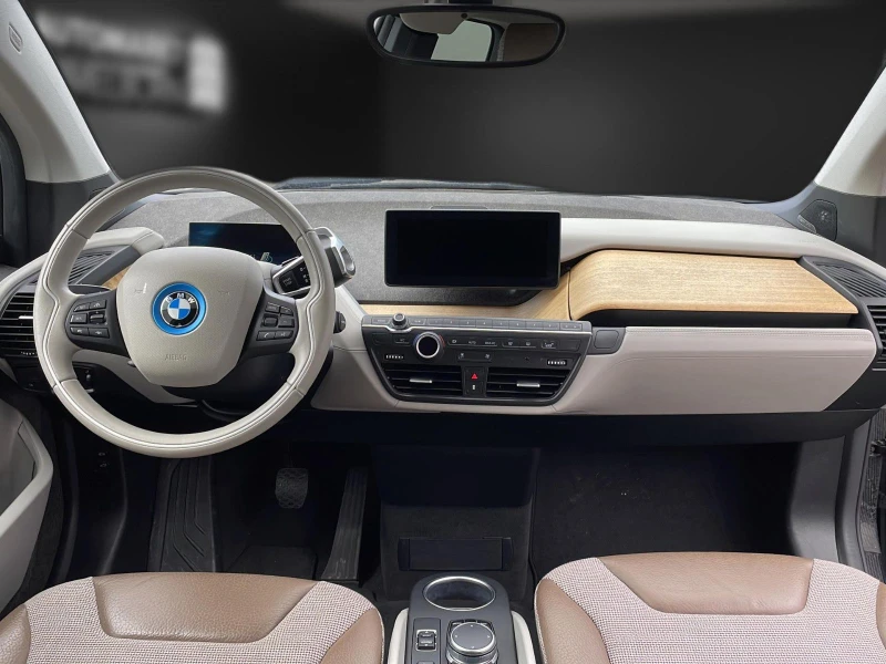 BMW i3 184HP/ELECTRIC/PANO/NAVI/CAM/123c, снимка 8 - Автомобили и джипове - 47575651