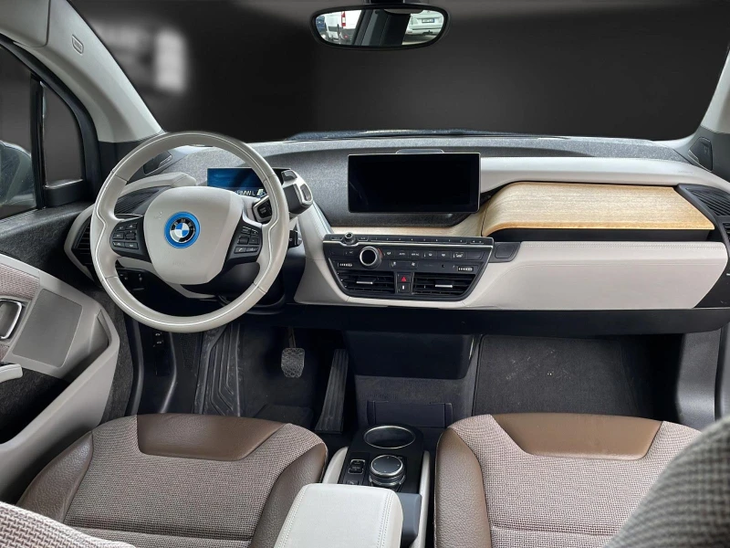 BMW i3 184HP/ELECTRIC/PANO/NAVI/CAM/123c, снимка 9 - Автомобили и джипове - 47575651