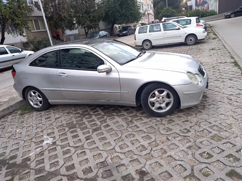 Mercedes-Benz C 200 Compressor, снимка 6 - Автомобили и джипове - 47980182