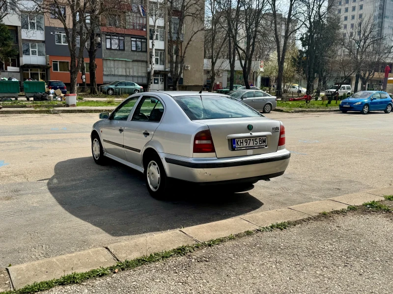 Skoda Octavia 1.6, снимка 2 - Автомобили и джипове - 49596274