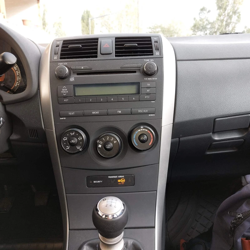 Toyota Corolla, снимка 6 - Автомобили и джипове - 52109094