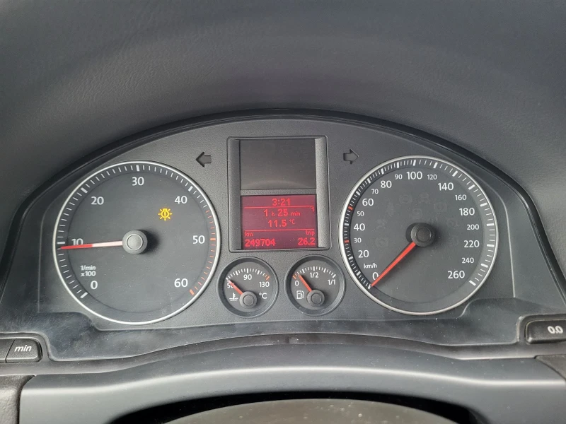 VW Golf Plus 1.9 tdi, снимка 15 - Автомобили и джипове - 52093046