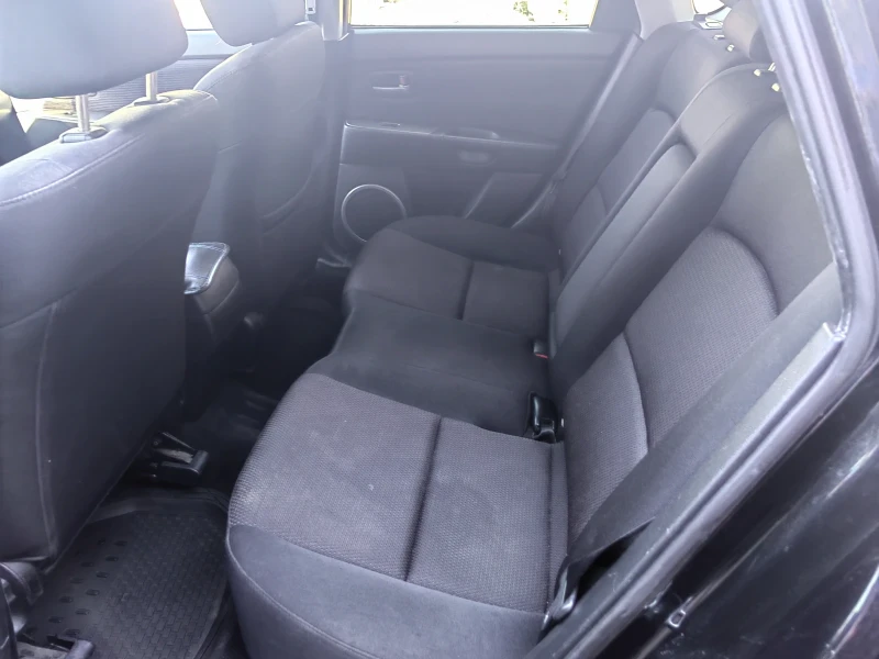 Mazda 3, снимка 13 - Автомобили и джипове - 53296124