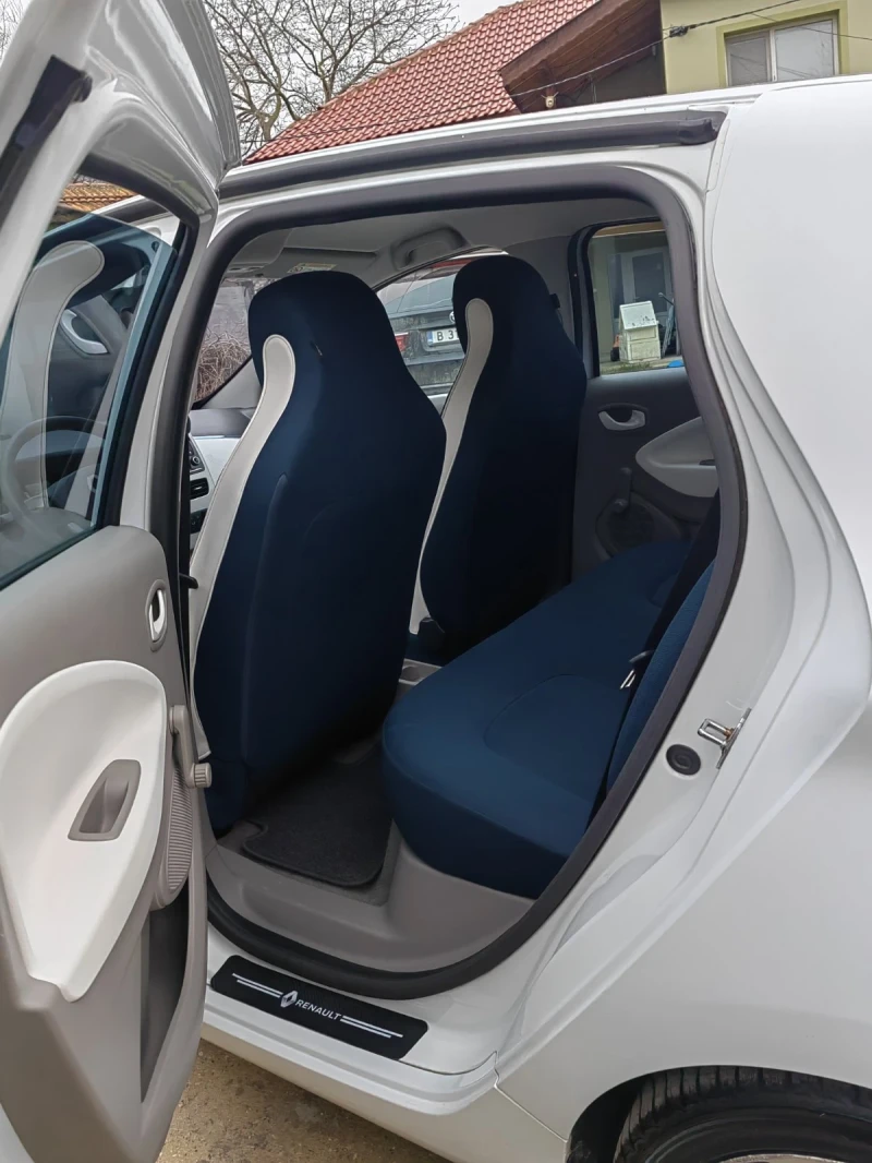 Renault Zoe, снимка 7 - Автомобили и джипове - 53495840