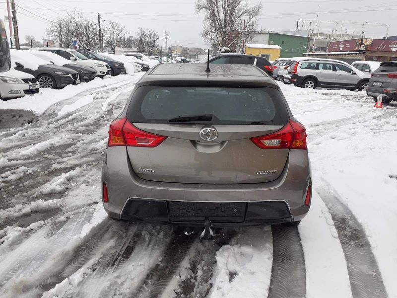 Toyota Auris 1.4 D4D NAVI KAMERA PREMIUM, снимка 5 - Автомобили и джипове - 53573537