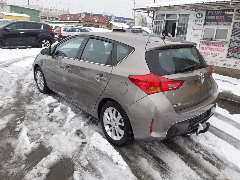 Toyota Auris 1.4 D4D NAVI KAMERA PREMIUM, снимка 4 - Автомобили и джипове - 53573537