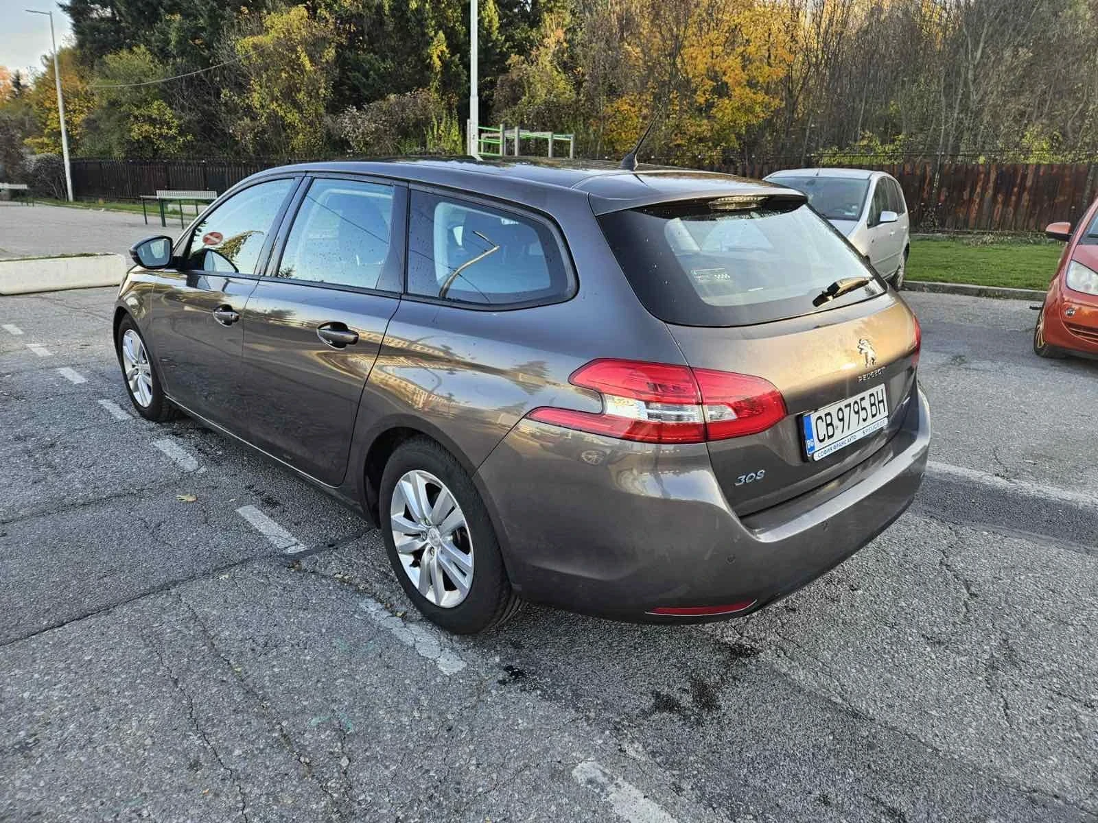 Peugeot 308 2.0 TDI, снимка 1