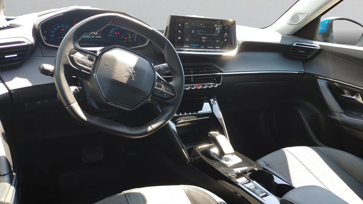 Peugeot 2008 ALLURE Electric 100 кВ 136 к.с. - изображение 6