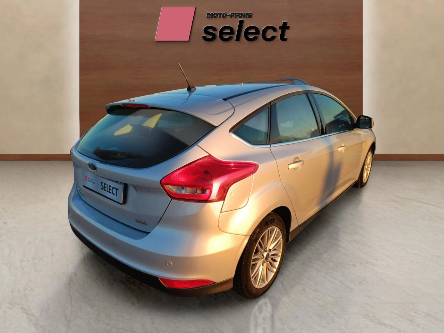 Ford Focus 1.0 EcoBoost - изображение 2